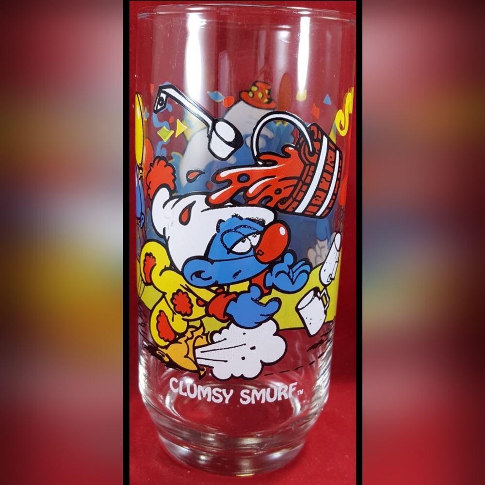 Clumsy smurf Hardees 12 ounce glass Brand new 1983 smurfs hardees glass